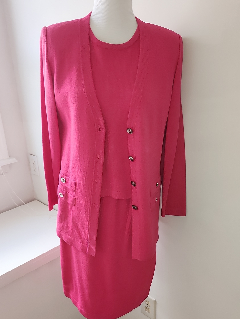 Toula Suit 3 Piece Set Size 6 Pink Blazer, Skirt Top Wool Blend Embellished